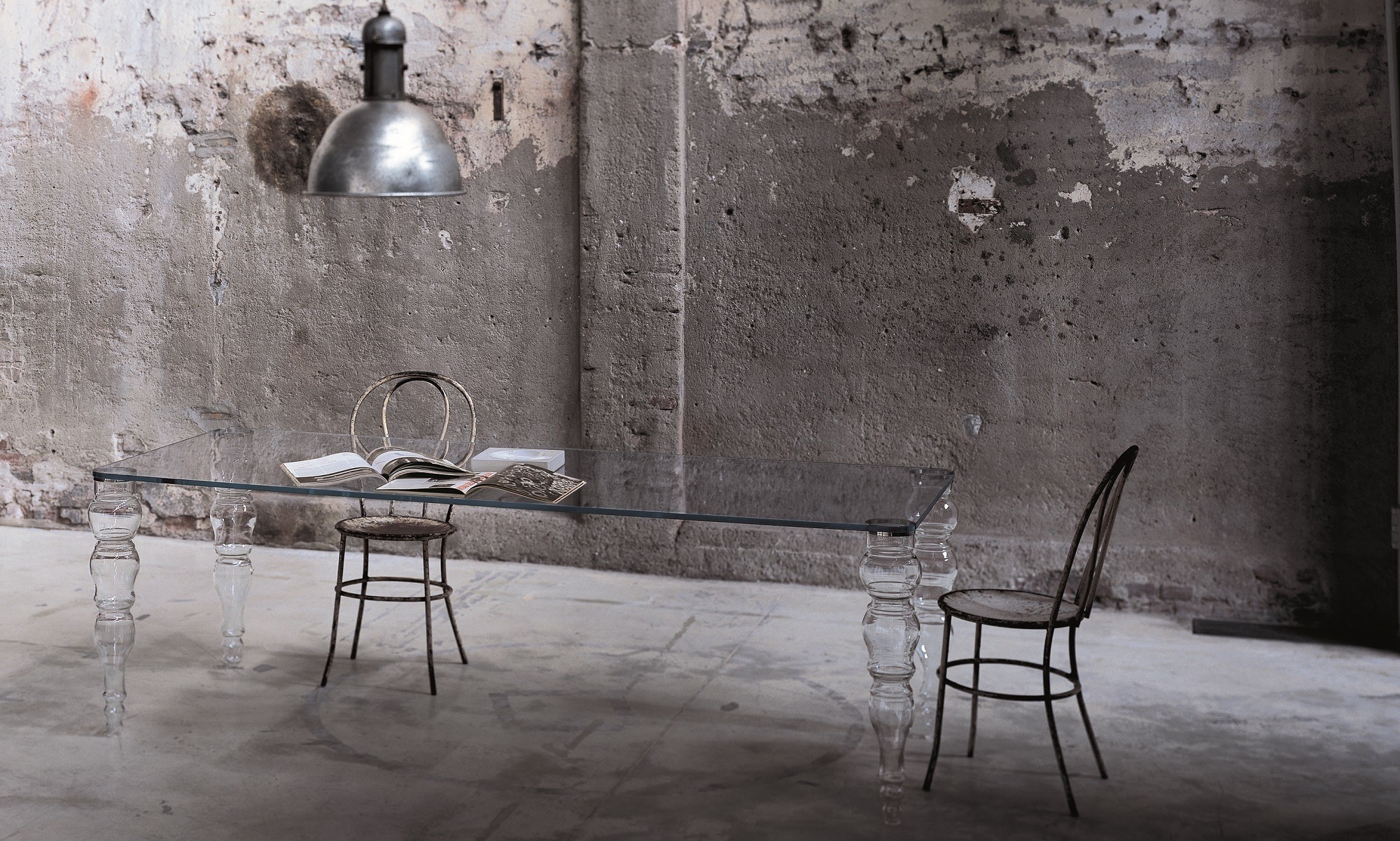 Glas italia outlet dining table